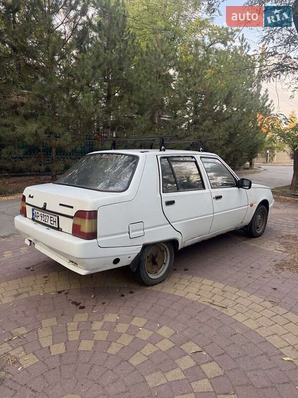 Лифтбек ЗАЗ 1103 Славута 2002 в Запорожье