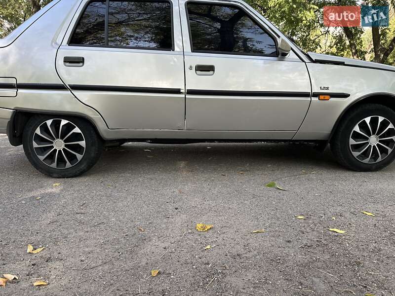 Ліфтбек ЗАЗ 1103 Славута 2006 в Запоріжжі