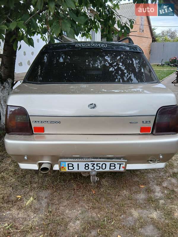 Ліфтбек ЗАЗ 1103 Славута 2002 в Шишаках