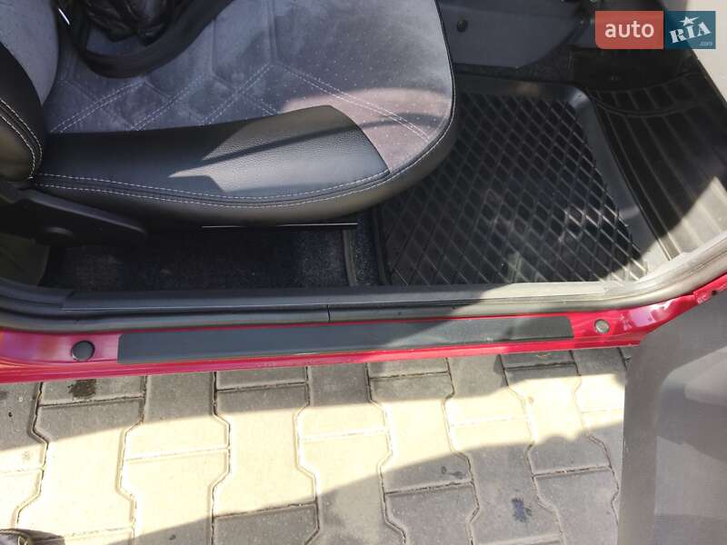 Ліфтбек ЗАЗ 1103 Славута 2003 в Житомирі