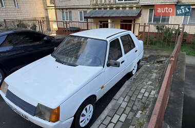 Лифтбек ЗАЗ 1103 Славута 2005 в 