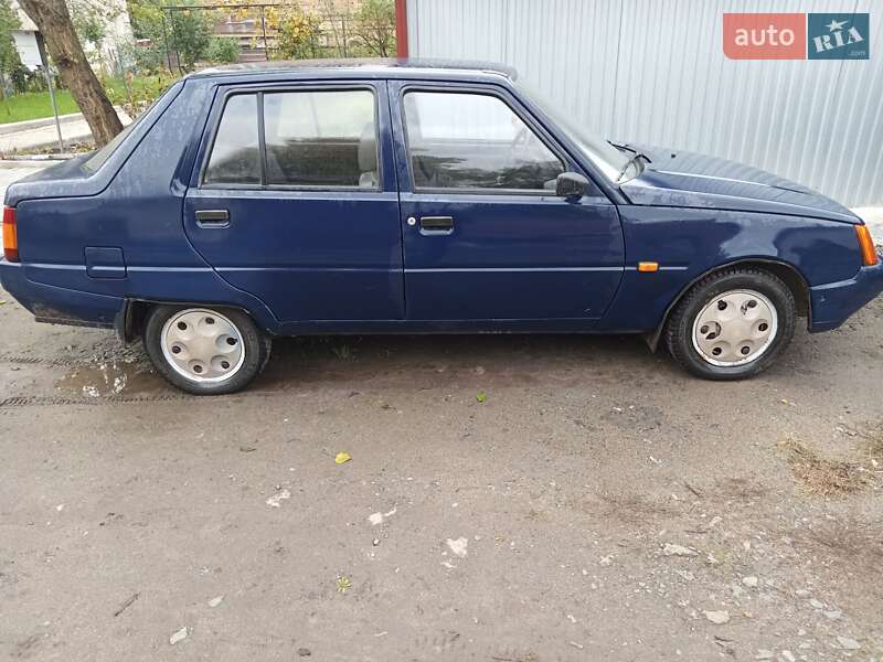 ЗАЗ 1103 Славута 2004