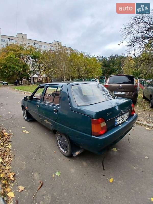 Лифтбек ЗАЗ 1103 Славута 2004 в Черноморске фото 12 Лифтбек ЗАЗ 1103 Славута 2004 в Черноморске