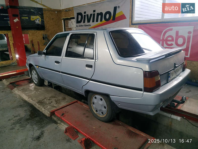 Лифтбек ЗАЗ 1103 Славута 2005 в Смеле