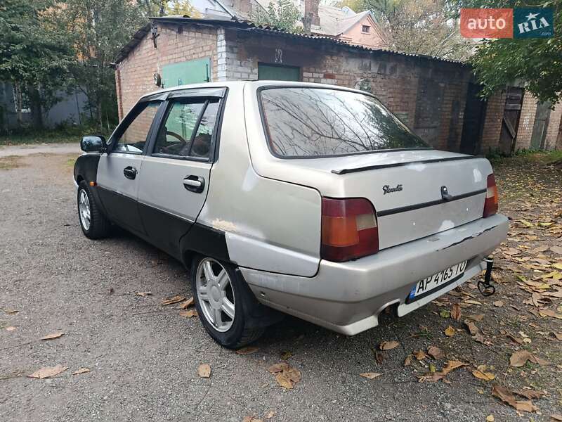 Лифтбек ЗАЗ 1103 Славута 2006 в Запорожье фото 4 Лифтбек ЗАЗ 1103 Славута 2006 в Запорожье