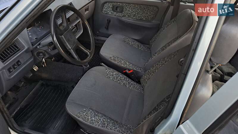 Лифтбек ЗАЗ 1103 Славута 2004 в Черновцах фото 12 Лифтбек ЗАЗ 1103 Славута 2004 в Черновцах