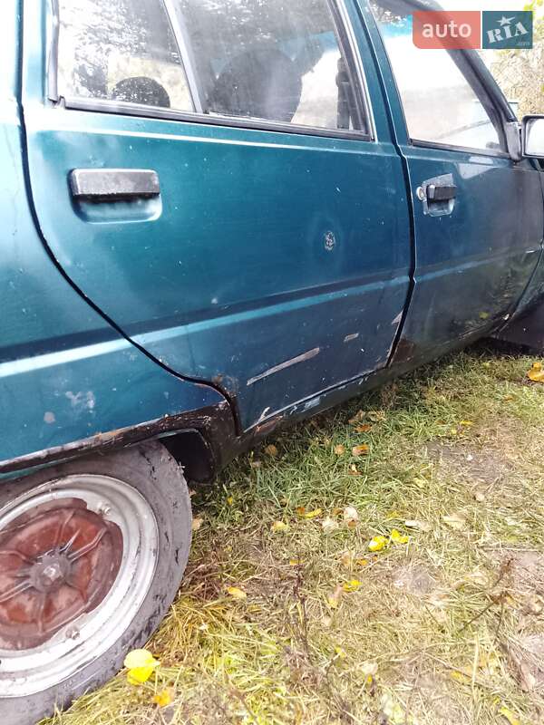 Лифтбек ЗАЗ 1103 Славута 1999 в Решетиловке фото 3 Лифтбек ЗАЗ 1103 Славута 1999 в Решетиловке