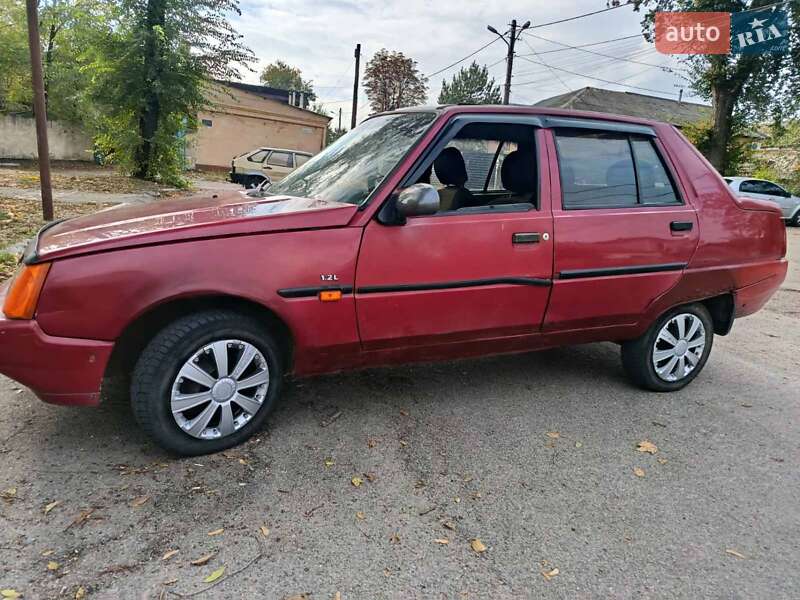 Лифтбек ЗАЗ 1103 Славута 2002 в Днепре