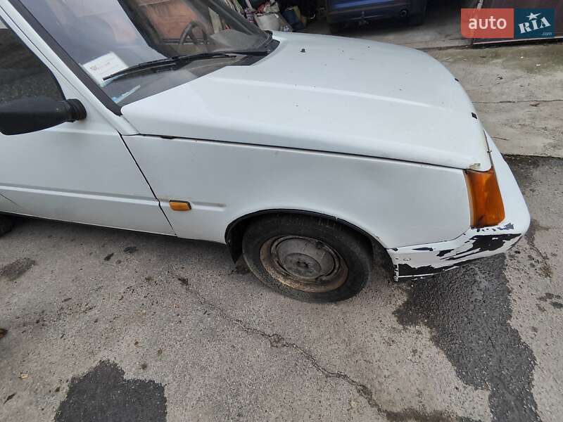 Лифтбек ЗАЗ 1103 Славута 2002 в Полтаве фото 15 Лифтбек ЗАЗ 1103 Славута 2002 в Полтаве