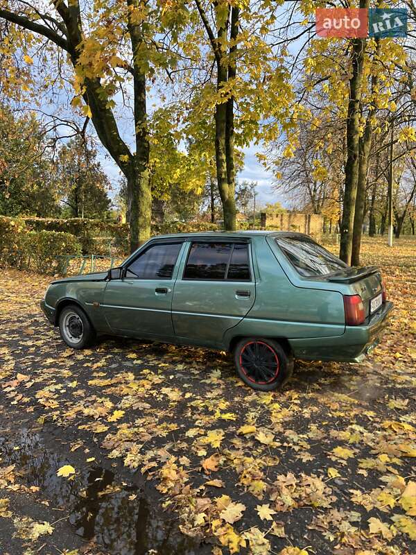 Лифтбек ЗАЗ 1103 Славута 2007 в Глобине