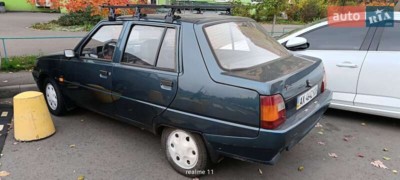 Ліфтбек ЗАЗ 1103 Славута 2004 в Києві