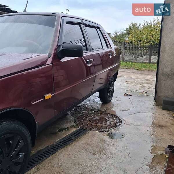 Лифтбек ЗАЗ 1103 Славута 2007 в Черновцах фото 23 Лифтбек ЗАЗ 1103 Славута 2007 в Черновцах