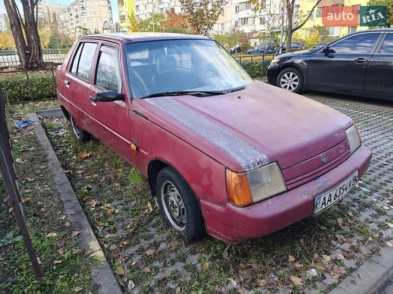 Ліфтбек ЗАЗ 1103 Славута 2004 в Києві