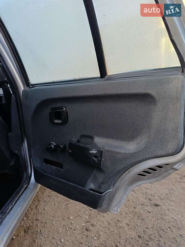Лифтбек ЗАЗ 1103 Славута 2003 в Виннице фото 10 Лифтбек ЗАЗ 1103 Славута 2003 в Виннице