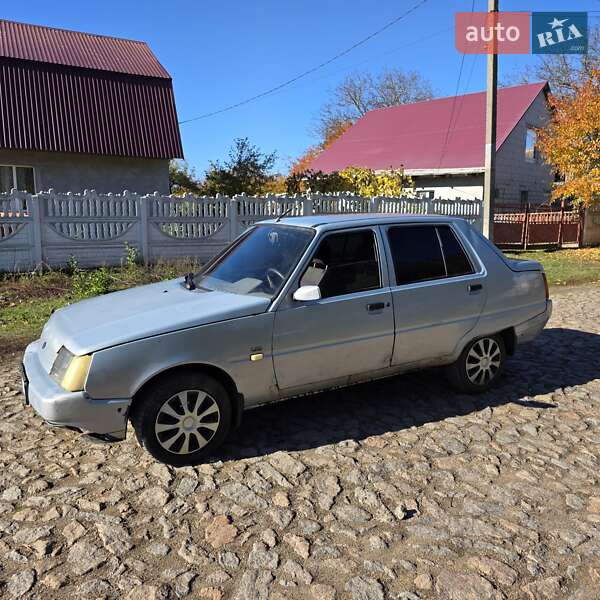 Ліфтбек ЗАЗ 1103 Славута 2004 в Умані фото 4 Ліфтбек ЗАЗ 1103 Славута 2004 в Умані