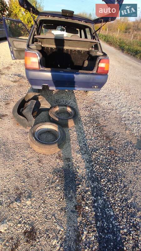 Лифтбек ЗАЗ 1103 Славута 2003 в Подволочиске