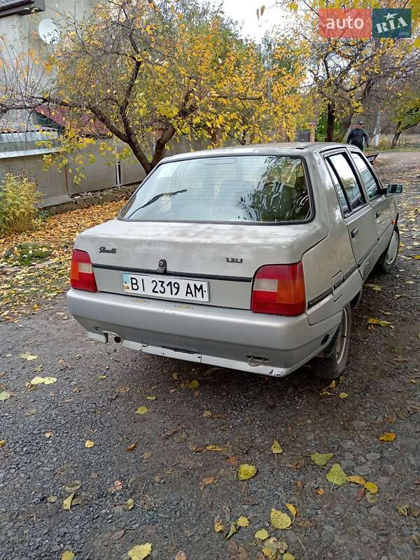 Лифтбек ЗАЗ 1103 Славута 2007 в Лубнах фото 12 Лифтбек ЗАЗ 1103 Славута 2007 в Лубнах