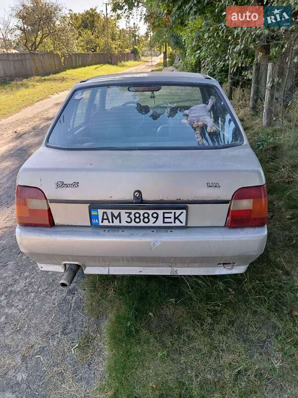 Лифтбек ЗАЗ 1103 Славута 2006 в Житомире