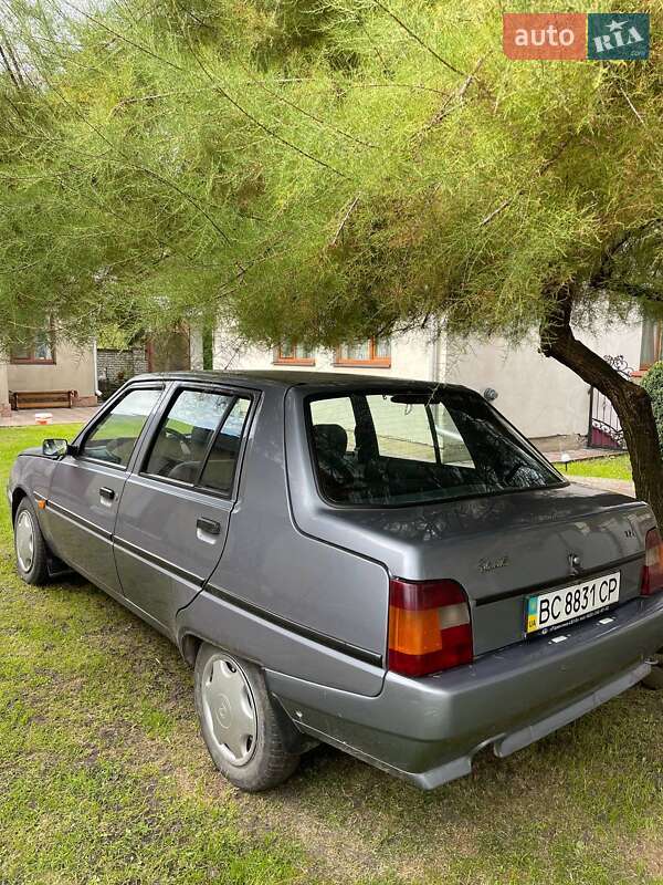 Лифтбек ЗАЗ 1103 Славута 2006 в Львове