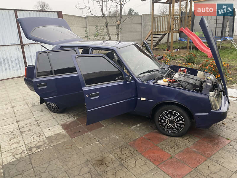 Ліфтбек ЗАЗ 1103 Славута 2010 в Іванкові фото 2 Ліфтбек ЗАЗ 1103 Славута 2010 в Іванкові