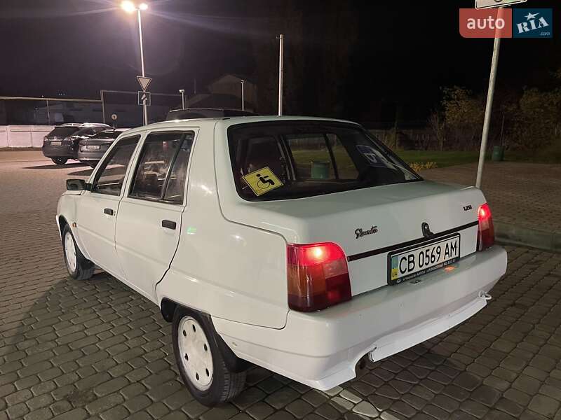 Лифтбек ЗАЗ 1103 Славута 2008 в Чернигове
