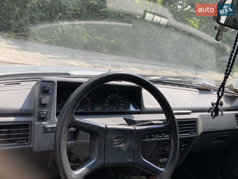 Ліфтбек ЗАЗ 1103 Славута 2004 в Ужгороді фото 4 Ліфтбек ЗАЗ 1103 Славута 2004 в Ужгороді