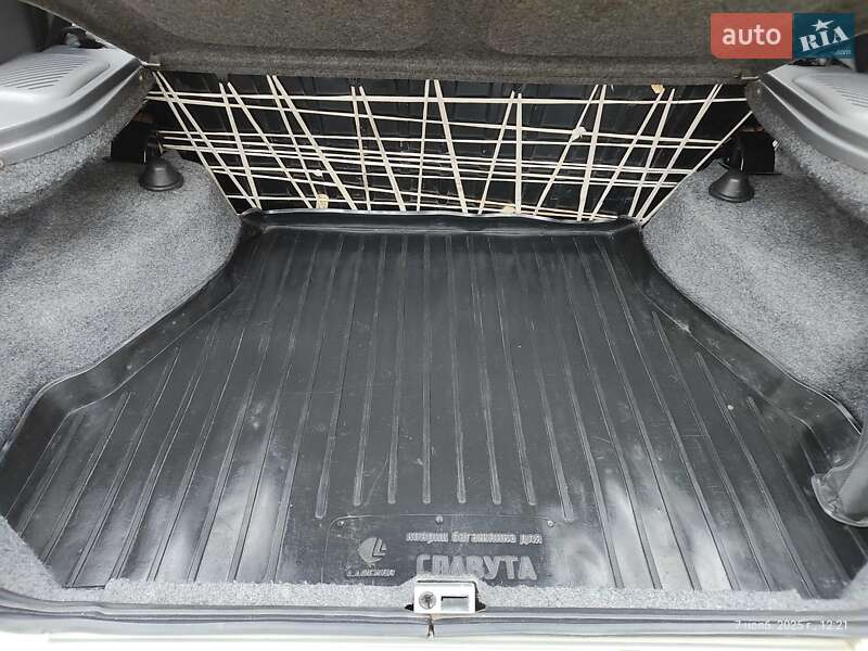 Ліфтбек ЗАЗ 1103 Славута 2006 в Запоріжжі