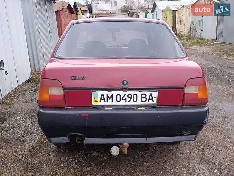 Лифтбек ЗАЗ 1103 Славута 2003 в Житомире