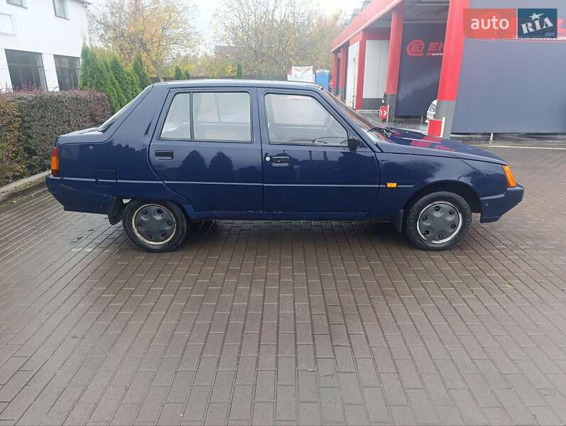 Ліфтбек ЗАЗ 1103 Славута 2005 в Вінниці фото 8 Ліфтбек ЗАЗ 1103 Славута 2005 в Вінниці