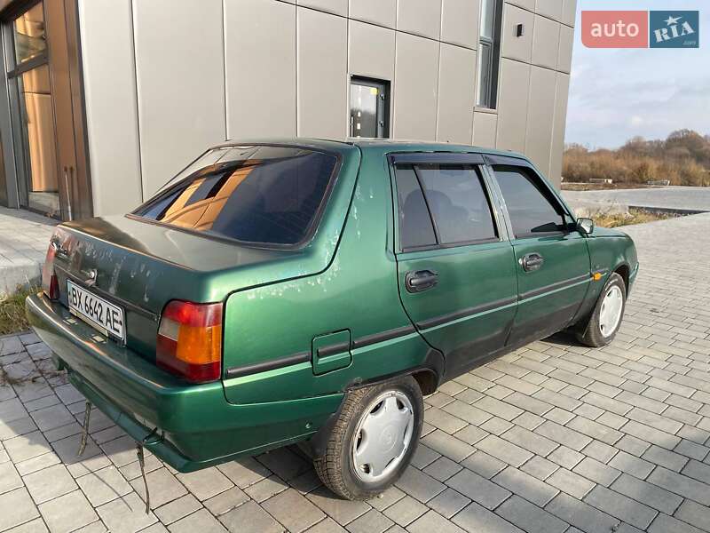 Лифтбек ЗАЗ 1103 Славута 2004 в Хмельницком