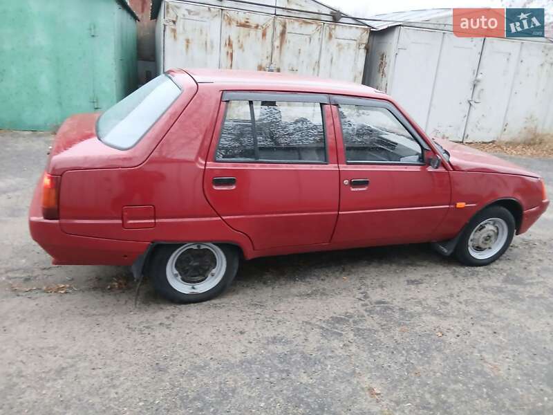 Лифтбек ЗАЗ 1103 Славута 2007 в Кременчуге