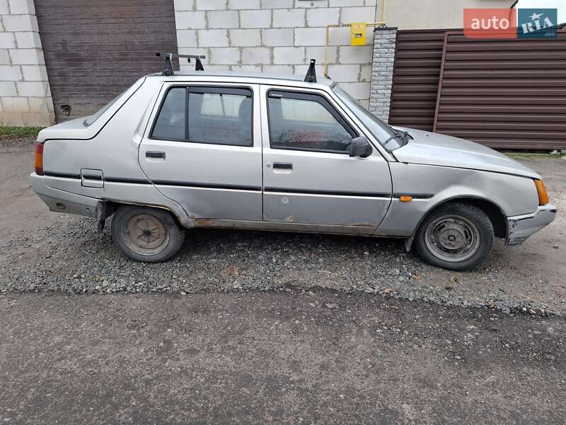 Ліфтбек ЗАЗ 1103 Славута 2006 в Житомирі