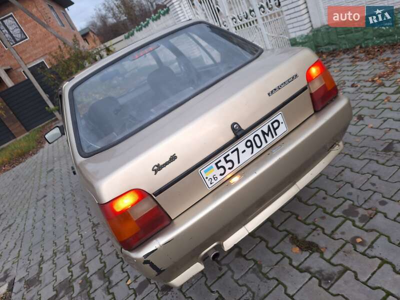 Лифтбек ЗАЗ 1103 Славута 2003 в Черновцах