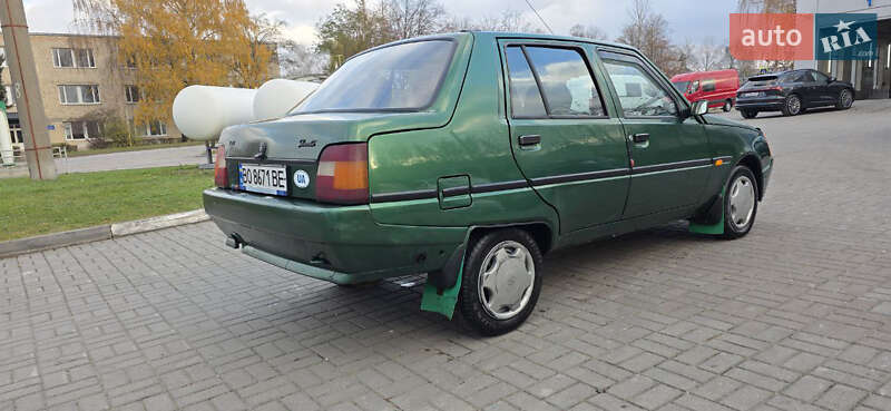 Лифтбек ЗАЗ 1103 Славута 2003 в Тернополе