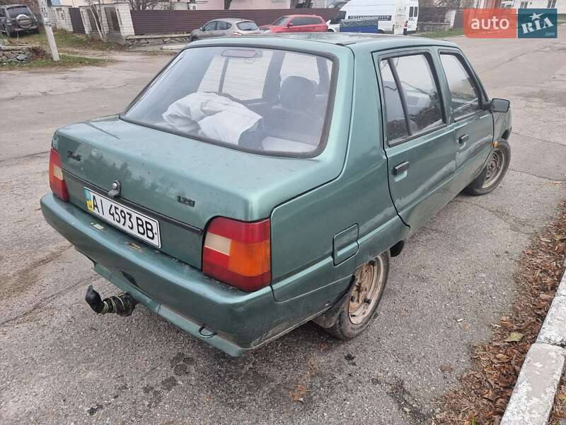 Лифтбек ЗАЗ 1103 Славута 2007 в Тараще фото 4 Лифтбек ЗАЗ 1103 Славута 2007 в Тараще