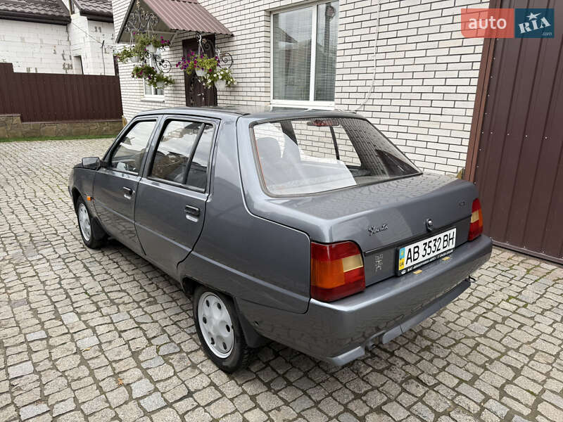 Лифтбек ЗАЗ 1103 Славута 2009 в Виннице фото 3 Лифтбек ЗАЗ 1103 Славута 2009 в Виннице