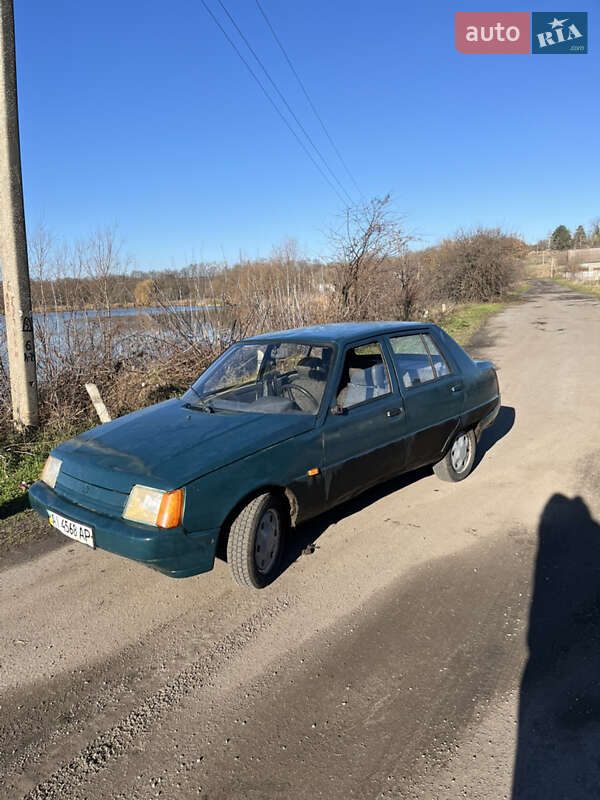 Лифтбек ЗАЗ 1103 Славута 2006 в Сквире