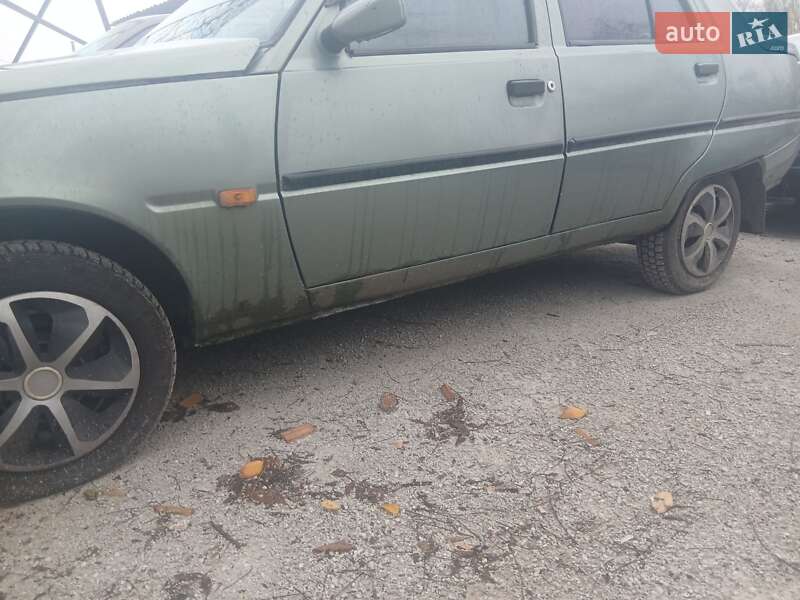 Ліфтбек ЗАЗ 1103 Славута 2006 в Запоріжжі фото 6 Ліфтбек ЗАЗ 1103 Славута 2006 в Запоріжжі