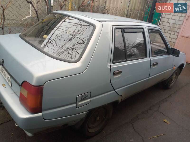 Лифтбек ЗАЗ 1103 Славута 2004 в Черкассах