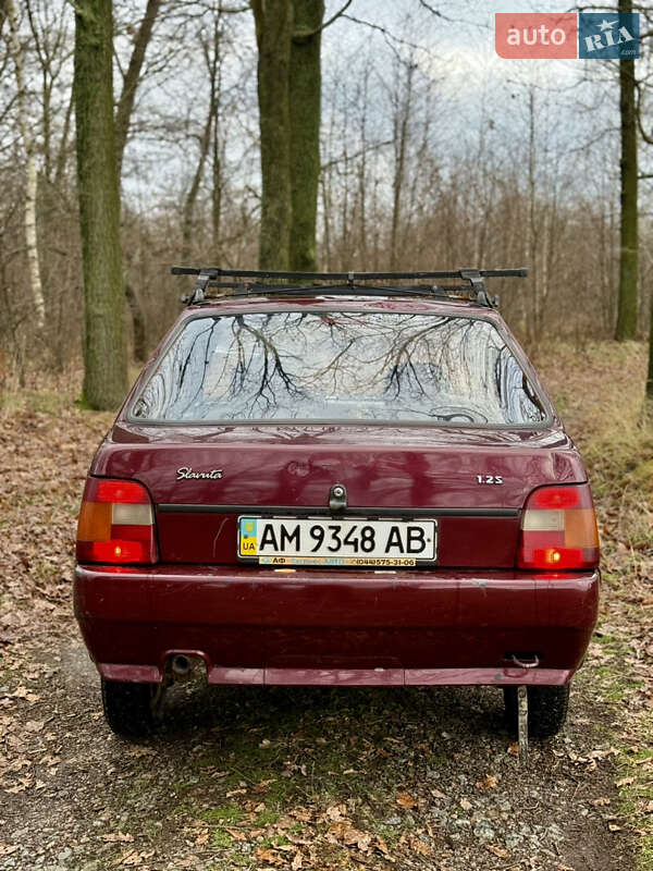 Лифтбек ЗАЗ 1103 Славута 2006 в Радомышле