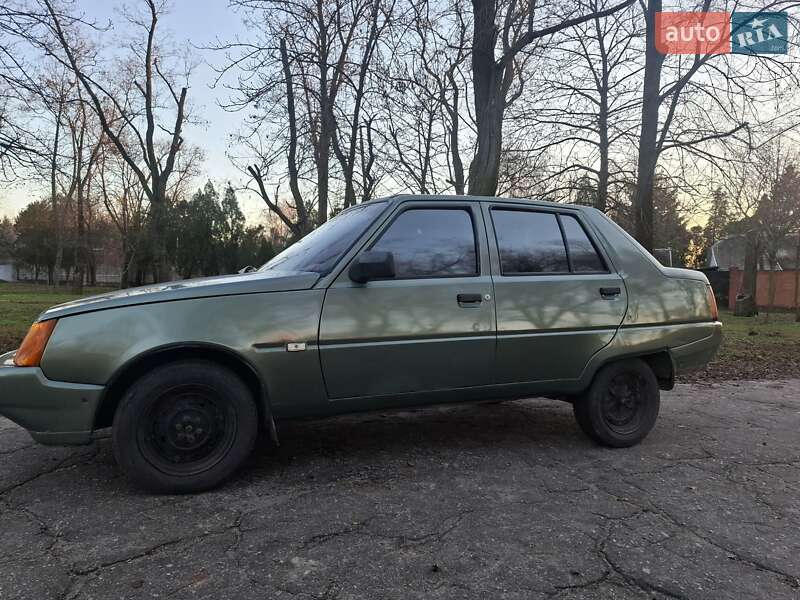 Ліфтбек ЗАЗ 1103 Славута 2006 в Нікополі