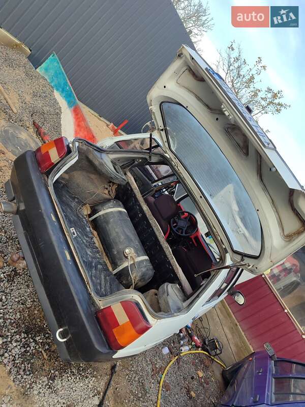 Лифтбек ЗАЗ 1103 Славута 2005 в Одессе фото 5 Лифтбек ЗАЗ 1103 Славута 2005 в Одессе