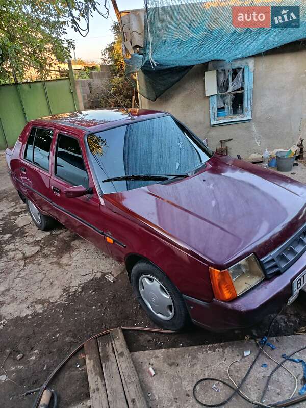 Ліфтбек ЗАЗ 1103 Славута 2004 в Миколаєві