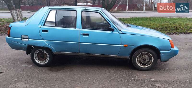 Ліфтбек ЗАЗ 1103 Славута 2003 в Вапнярці фото 3 Ліфтбек ЗАЗ 1103 Славута 2003 в Вапнярці