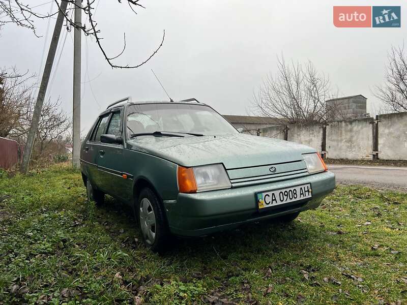 Ліфтбек ЗАЗ 1103 Славута 2006 в Києві