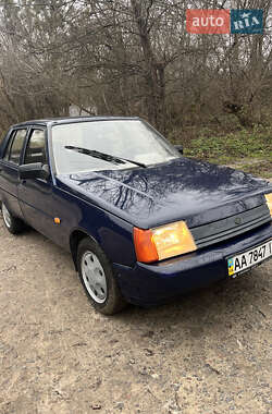 Лифтбек ЗАЗ 1103 Славута 2008 в Киеве