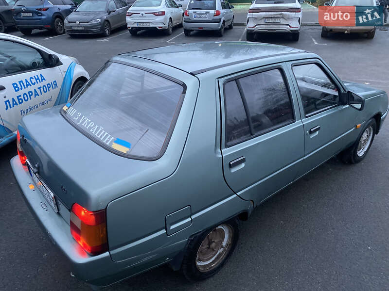 Ліфтбек ЗАЗ 1103 Славута 2005 в Житомирі