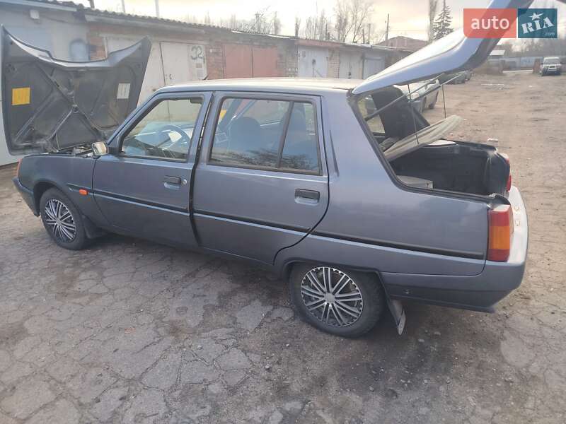 ЗАЗ 1103 Славута 2010