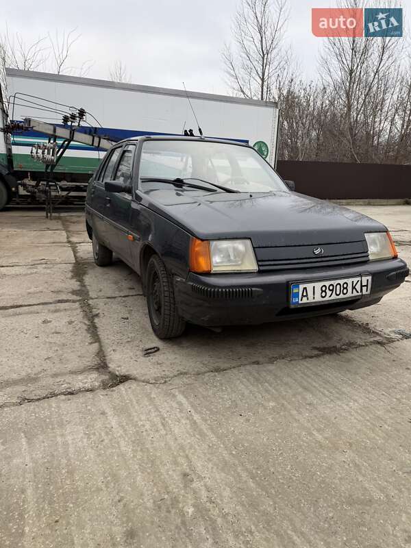 Лифтбек ЗАЗ 1103 Славута 2001 в Киеве фото 5 Лифтбек ЗАЗ 1103 Славута 2001 в Киеве