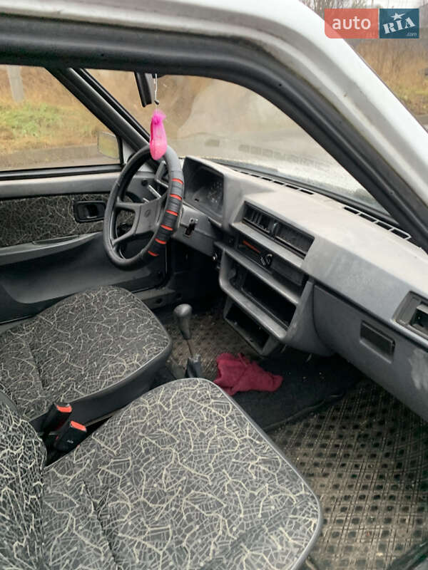 Ліфтбек ЗАЗ 1103 Славута 2004 в Тернополі фото 5 Ліфтбек ЗАЗ 1103 Славута 2004 в Тернополі